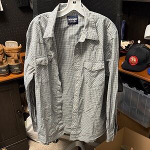 Wrangler pearl snap long sleeve Checkered Gray Shirt